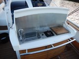 Sessa-Key-Largo-30-cockpit-galley.JPG